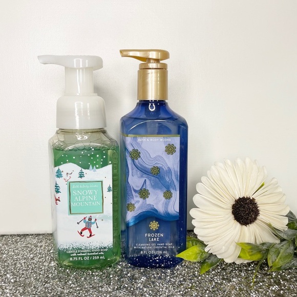 Bath & Body Works Hand Soap Snowy Alpine Mountain & Frozen Lake Winter NWT - Picture 2 of 4